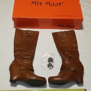 Size 7 All Italian Leather Zippered Calf Boots